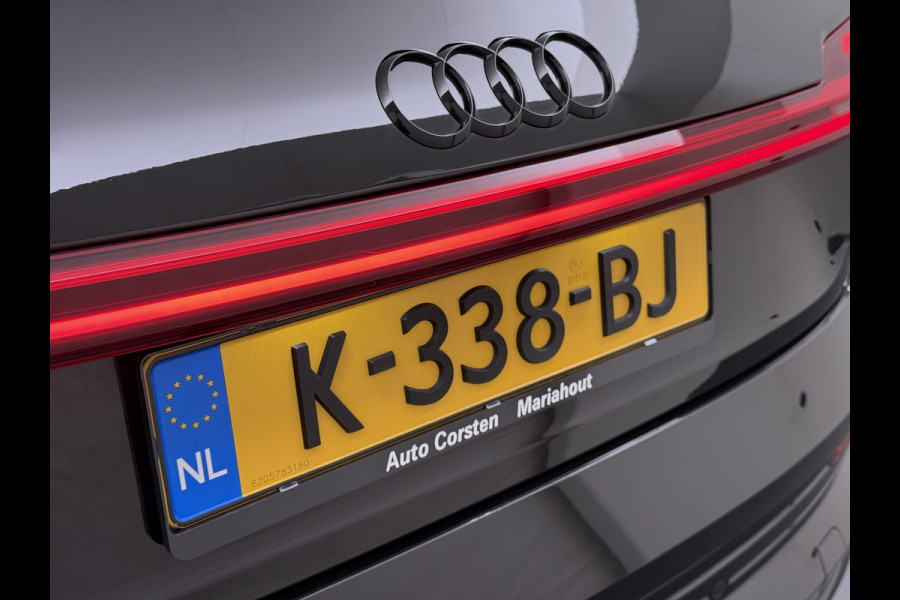 Audi e-tron 55 Quattro 95kWh 408PK Elektr.Leer+Verwarmd Pano-Dak Trekhaak Luchtvering Adap.Cruise Navi Ecc Stoelverwarming Business edition  SOH 93% LED Lmv Elek.Achterklep Privacy Glas Keyless Zwarte Hemel 1e Eigenaar 1.800KG Trekgewicht Zeer compleet! Volledig Dealer Onderhouden, net Beurt gehad bij Audi!