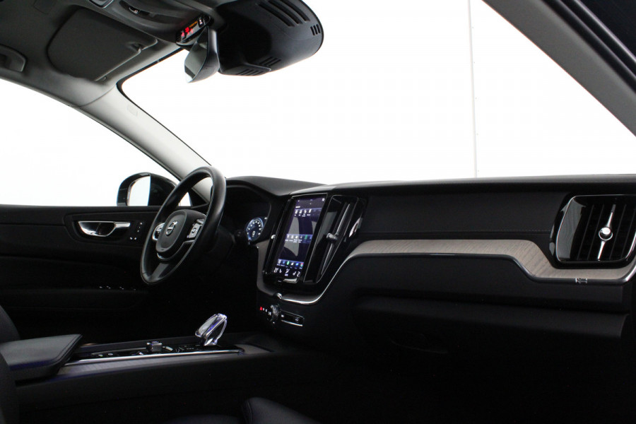 Volvo XC60 2.0 T6 Plug-in hybrid AWD Inscription 341pk/Trekhaak/Pano.schuif/Memory/Leer/ONYX BLACK/Apple CarPlay/Standverwarming