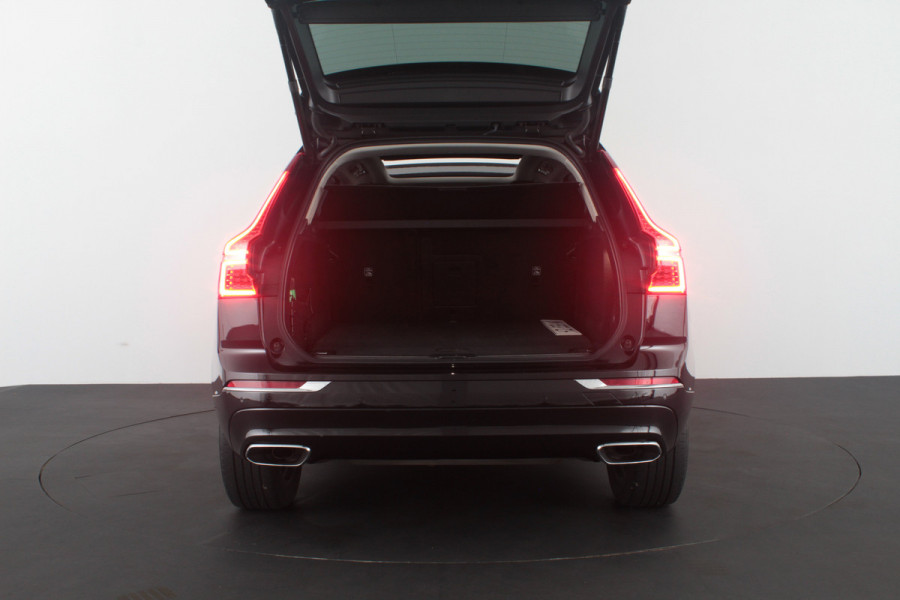 Volvo XC60 2.0 T6 Plug-in hybrid AWD Inscription 341pk/Trekhaak/Pano.schuif/Memory/Leer/ONYX BLACK/Apple CarPlay/Standverwarming