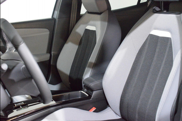 Opel Mokka-e Elegance 50-kWh | SOH 99,8% | NAVIGATIE 10" SCHERM | WINTER PAKKET |