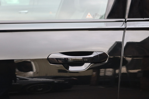 Audi A8 60 TFSI e Quattro S-Line | Luchtvering | ACC | Bang&Olufsen | Massage | Stoelventilatie | HUD | Zonnerollo's | Soft-Close | Hulppakket Tour + Plus | Voorklimatisering | Matrix-LED | Contourstoelen voor |
