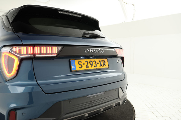 Lynk & Co 01 1.5 Zwarte Hemel, Panorama Dak, Black Pakket