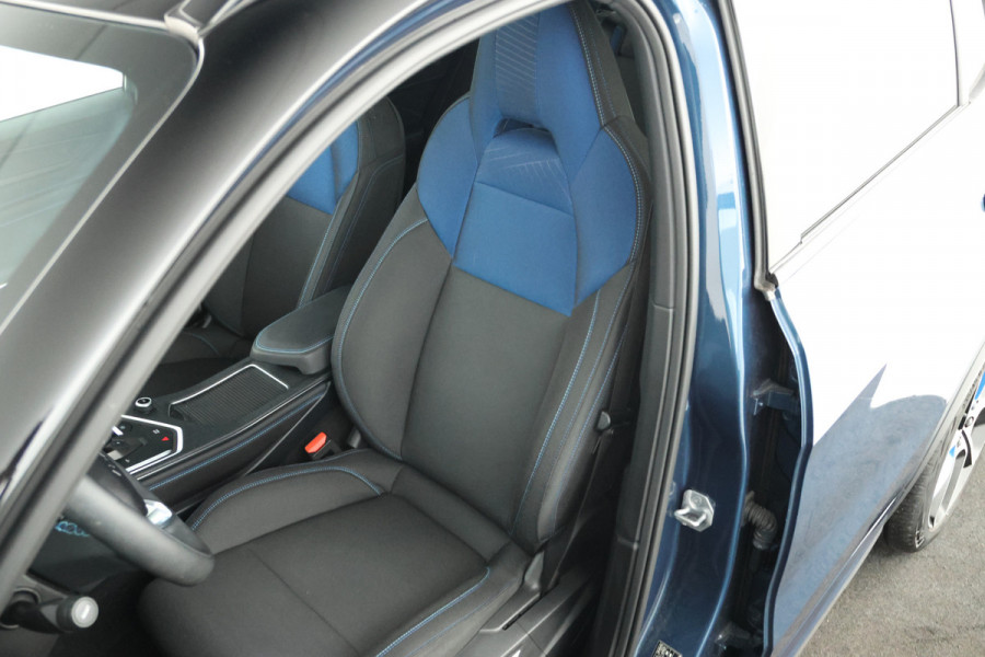 Lynk & Co 01 1.5 Zwarte Hemel, Panorama Dak, Black Pakket