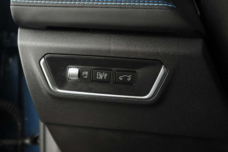 Lynk & Co 01 1.5 Zwarte Hemel, Panorama Dak, Black Pakket