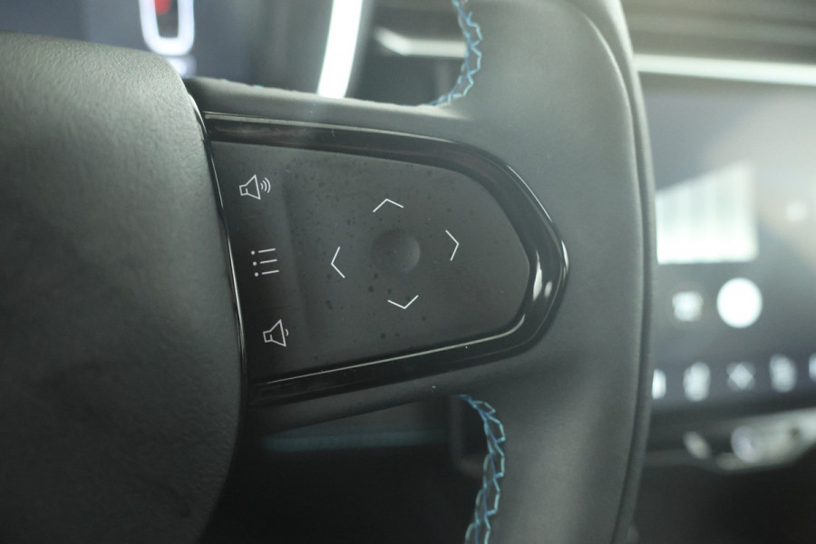 Lynk & Co 01 1.5 Zwarte Hemel, Panorama Dak, Black Pakket