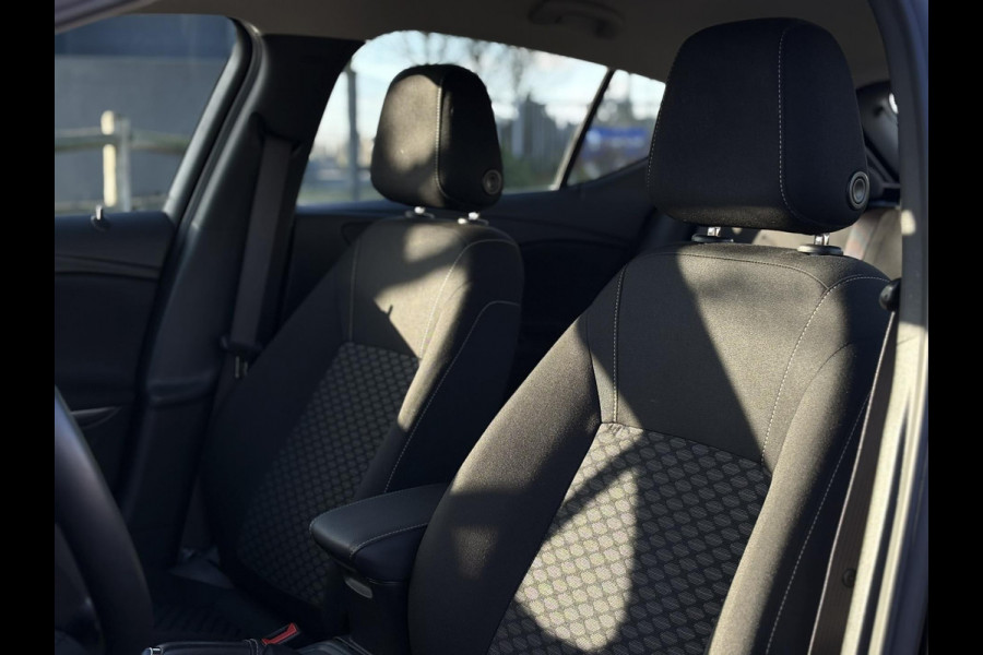 Opel Astra 1.2 Edition 2020 | Navi, Carplay/Android, PDC, Cruise, Licht/Regens., Afn. Trekhaak | Goed onderhouden |