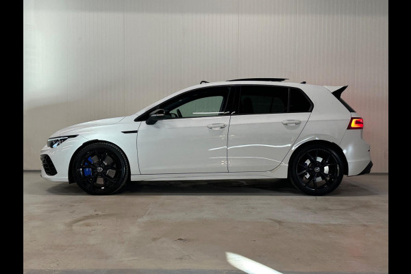 Volkswagen Golf 2.0 TSI R 4Motion | PANO | IQ LIGHTS | CAMERA | NIEUWSTAAT
