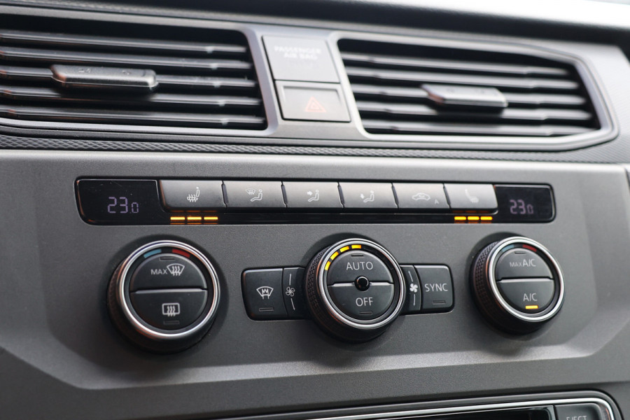 Volkswagen Caddy 2.0 TDI 150 PK L2H1 Maxi Highline | Koelwagen | L+R Schuifdeur | Bi-Xenon | ACC | Climate control | CarPlay | Navigatie | DAB | Trekhaak | Nieuwe APK | NL Auto