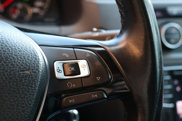 Volkswagen Caddy 2.0 TDI 150 PK L2H1 Maxi Highline | Koelwagen | L+R Schuifdeur | Bi-Xenon | ACC | Climate control | CarPlay | Navigatie | DAB | Trekhaak | Nieuwe APK | NL Auto