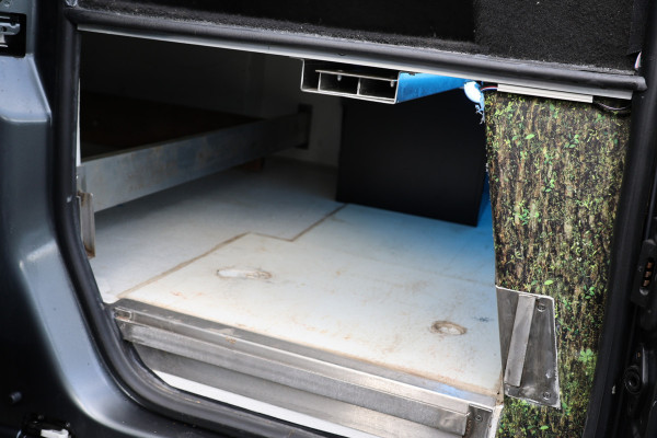 Volkswagen Caddy 2.0 TDI 150 PK L2H1 Maxi Highline | Koelwagen | L+R Schuifdeur | Bi-Xenon | ACC | Climate control | CarPlay | Navigatie | DAB | Trekhaak | Nieuwe APK | NL Auto