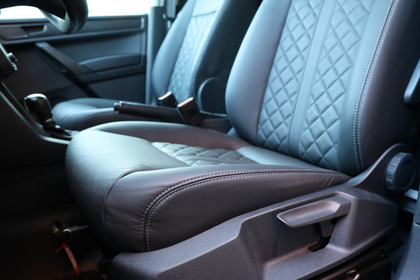 Volkswagen Caddy 2.0 TDI 150 PK L2H1 Maxi Highline | Koelwagen | L+R Schuifdeur | Bi-Xenon | ACC | Climate control | CarPlay | Navigatie | DAB | Trekhaak | Nieuwe APK | NL Auto