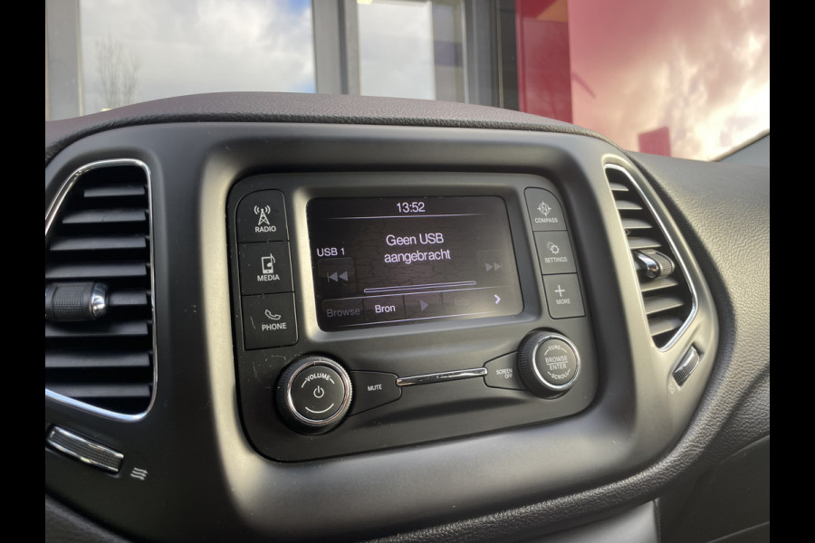 Jeep Compass 1.4T MultiAir 140 Sport | Trekhaak Meer foto's volgen!