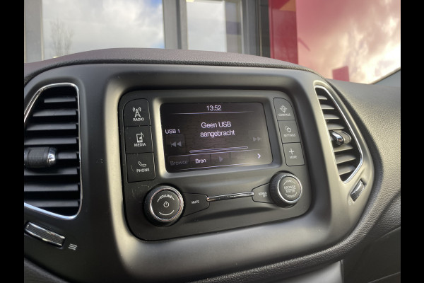 Jeep Compass 1.4T MultiAir 140 Sport | Trekhaak Meer foto's volgen!