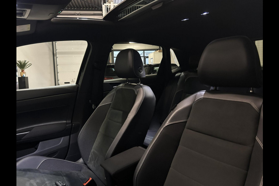 Volkswagen Polo 2.0 TSI GTI|PANO|KEYLESS|BLIND SPOT|SFEER|BOMVOL