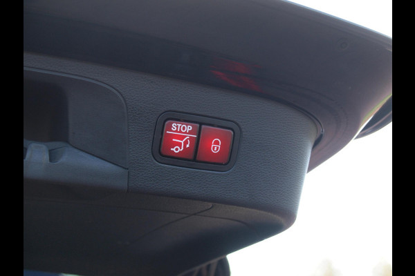 Mercedes-Benz EQC 400 4MATIC Business Solution Luxury 80 kWh | SOH 94% | Head-Up Display | Burmester Audio | 360 Camera | Schuifdak | Trekhaak |