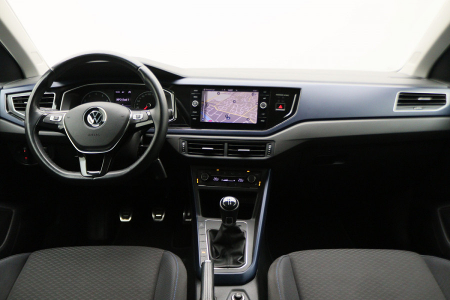 Volkswagen Polo 1.0 TSI Highline Climate, Apple Carplay, Stoelverwarming, Cruise, PDC, 15"