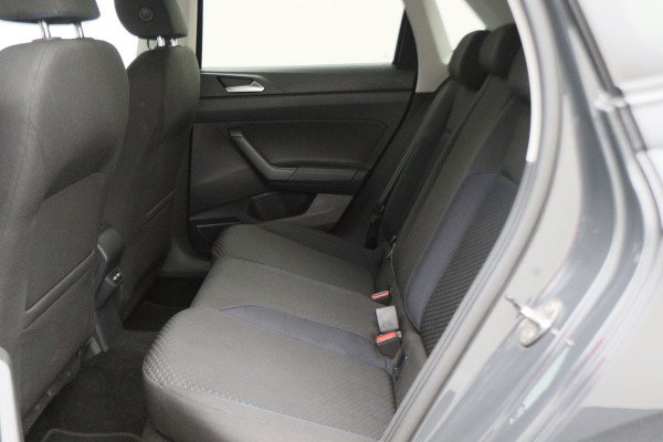 Volkswagen Polo 1.0 TSI Highline Climate, Apple Carplay, Stoelverwarming, Cruise, PDC, 15"