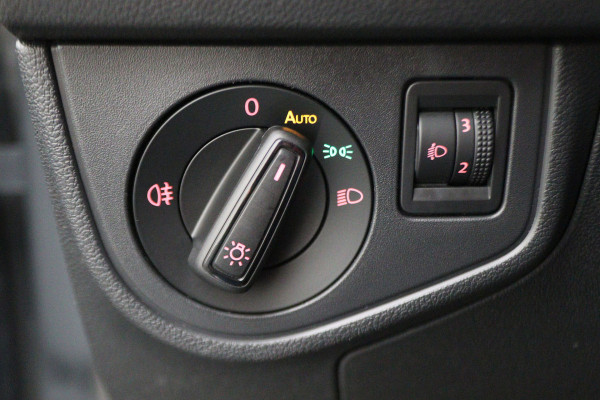 Volkswagen Polo 1.0 TSI Highline Climate, Apple Carplay, Stoelverwarming, Cruise, PDC, 15"