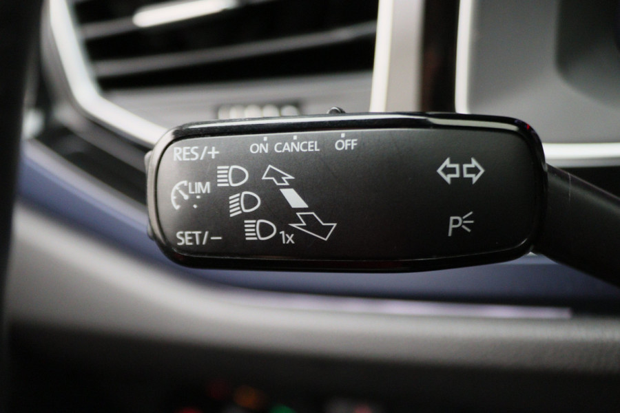 Volkswagen Polo 1.0 TSI Highline Climate, Apple Carplay, Stoelverwarming, Cruise, PDC, 15"