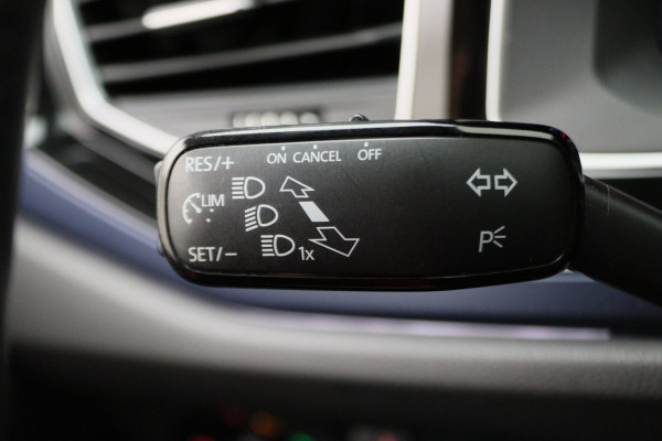 Volkswagen Polo 1.0 TSI Highline Climate, Apple Carplay, Stoelverwarming, Cruise, PDC, 15"