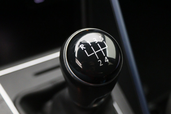 Volkswagen Polo 1.0 TSI Highline Climate, Apple Carplay, Stoelverwarming, Cruise, PDC, 15"