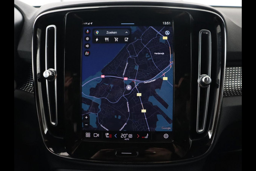 Volvo XC40 Recharge P8 AWD R Design | Stoel & stuurverwarming | Camera | Leder/Alcantara | Adaptive cruise | Keyless | Full LED | Navigatie | Harman/Kardon
