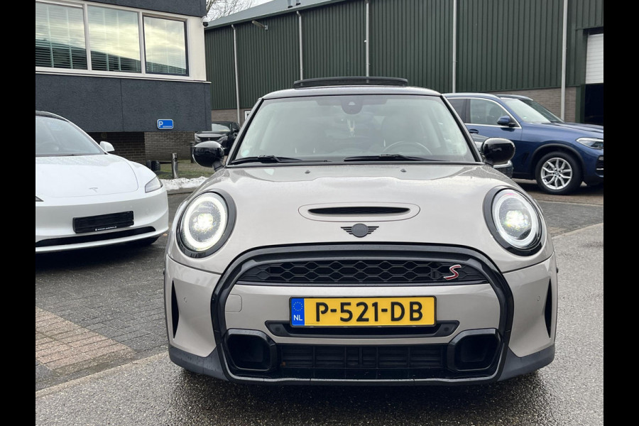MINI Mini 2.0 Cooper S Yours 178pk Facelift! | Stuur- & stoelverwarming | Camera | Panoramadak | Adaptive Cruise Control | Harman & Kardon | Dealer onderhouden