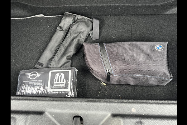 MINI Mini 2.0 Cooper S Yours 178pk Facelift! | Stuur- & stoelverwarming | Camera | Panoramadak | Adaptive Cruise Control | Harman & Kardon | Dealer onderhouden