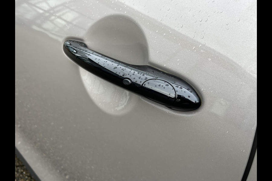 MINI Mini 2.0 Cooper S Yours 178pk Facelift! | Stuur- & stoelverwarming | Camera | Panoramadak | Adaptive Cruise Control | Harman & Kardon | Dealer onderhouden