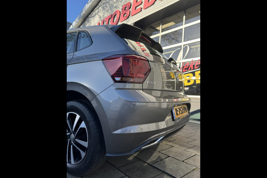 Volkswagen Polo 1.0 MPI R-Line Styling - Apple CarPlay / Navigatie I Airco I PDC I Sport velgen I 87.000 KM Dealer onderhouden
