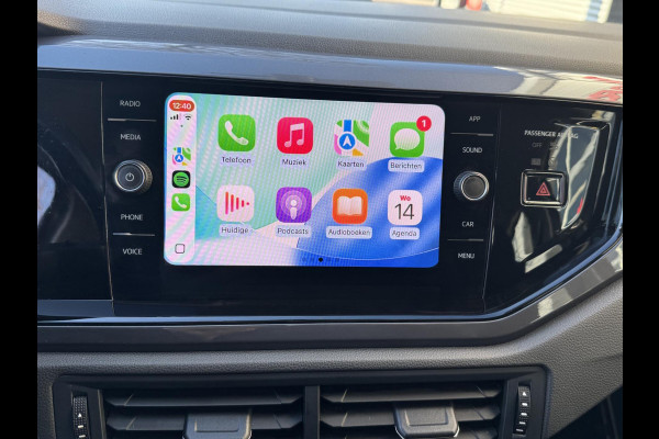 Volkswagen Polo 1.0 MPI R-Line Styling - Apple CarPlay / Navigatie I Airco I PDC I Sport velgen I 87.000 KM Dealer onderhouden