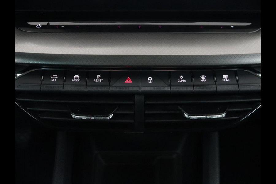 Škoda Octavia 1.4 TSI iV PHEV Business Edition | Stoelverwarming | Adaptive cruise | Carplay | Keyless | Navigatie | Parkeerhulp | Full LED | Digital Cockpit | Climate control | Bluetooth | Plug In