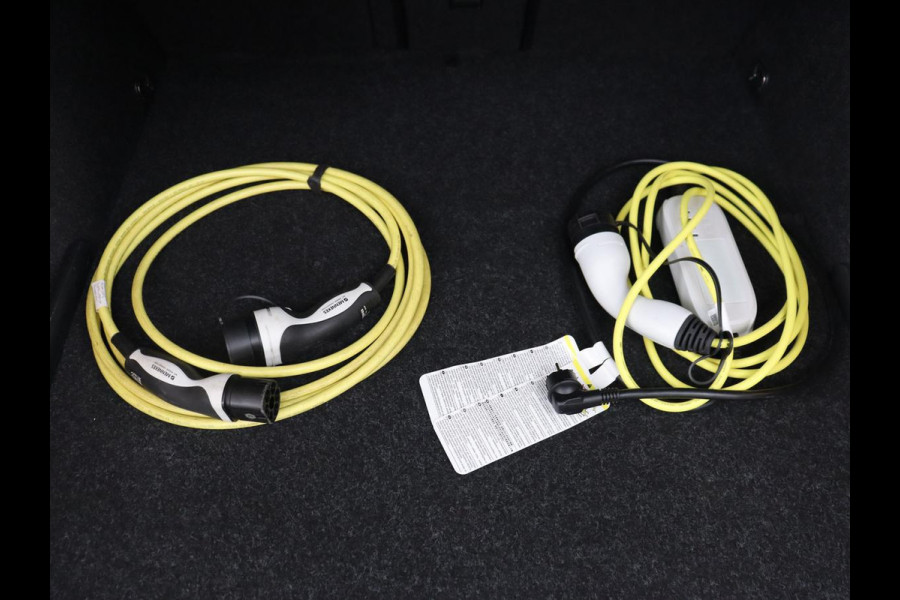 Škoda Octavia 1.4 TSI iV PHEV Business Edition | Stoelverwarming | Adaptive cruise | Carplay | Keyless | Navigatie | Parkeerhulp | Full LED | Digital Cockpit | Climate control | Bluetooth | Plug In