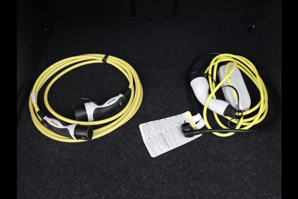 Škoda Octavia 1.4 TSI iV PHEV Business Edition | Stoelverwarming | Adaptive cruise | Carplay | Keyless | Navigatie | Parkeerhulp | Full LED | Digital Cockpit | Climate control | Bluetooth | Plug In