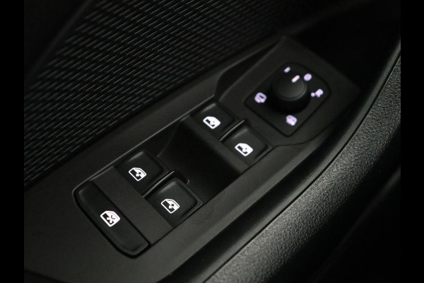 Škoda Octavia 1.4 TSI iV PHEV Business Edition | Stoelverwarming | Adaptive cruise | Carplay | Keyless | Navigatie | Parkeerhulp | Full LED | Digital Cockpit | Climate control | Bluetooth | Plug In