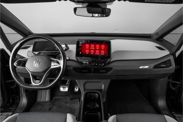 Volkswagen ID.3 First Plus 58 kWh Camera ACC Stuur&Stoelverw 19" 1e Eig BTW
