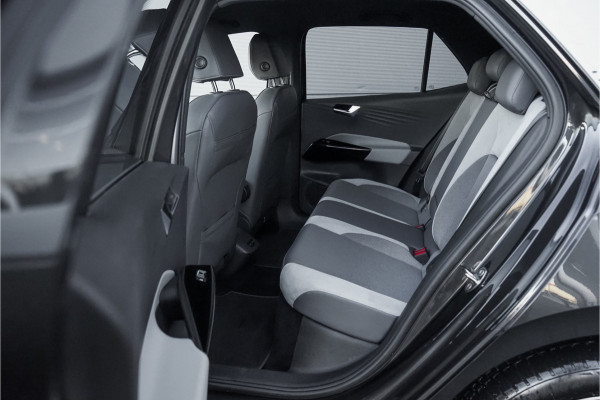 Volkswagen ID.3 First Plus 58 kWh Camera ACC Stuur&Stoelverw 19" 1e Eig BTW