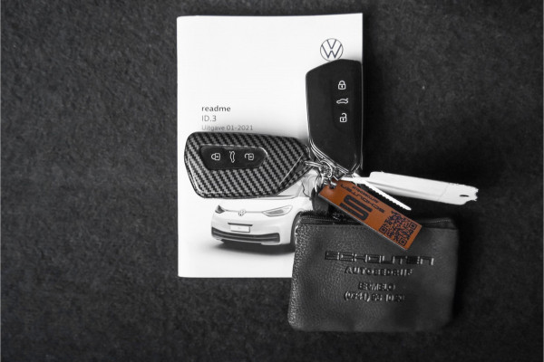 Volkswagen ID.3 First Plus 58 kWh Camera ACC Stuur&Stoelverw 19" 1e Eig BTW