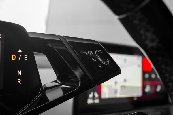 Volkswagen ID.3 First Plus 58 kWh Camera ACC Stuur&Stoelverw 19" 1e Eig BTW