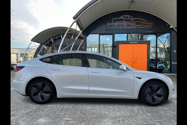 Tesla Model 3 Standard RWD Plus 60 kWh Trekhaak (1.000kg) Rijklaarprijs!