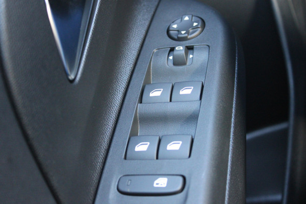 Opel Corsa Electric Edition 50 kWh DEMO | Winterpack | Comfortpakket | Led