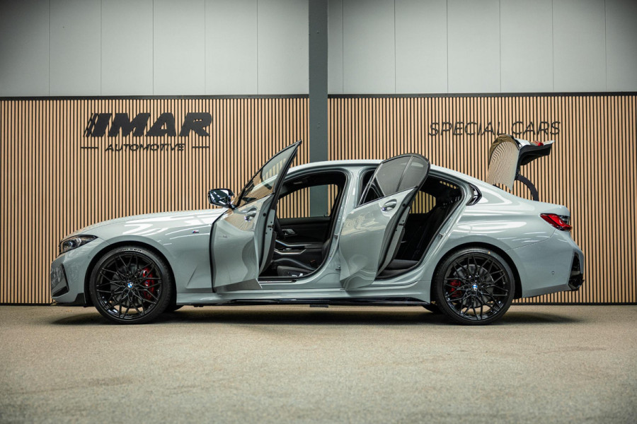 BMW 3-serie M340i xDrive | M-Performance Pack | M-stoelen | Head-Up | Carbon inleg | 20'' velgen | Sportstuur |