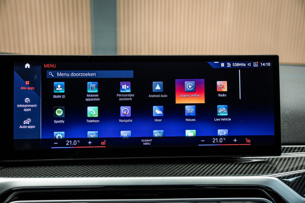 BMW 3-serie M340i xDrive | M-Performance Pack | M-stoelen | Head-Up | Carbon inleg | 20'' velgen | Sportstuur |