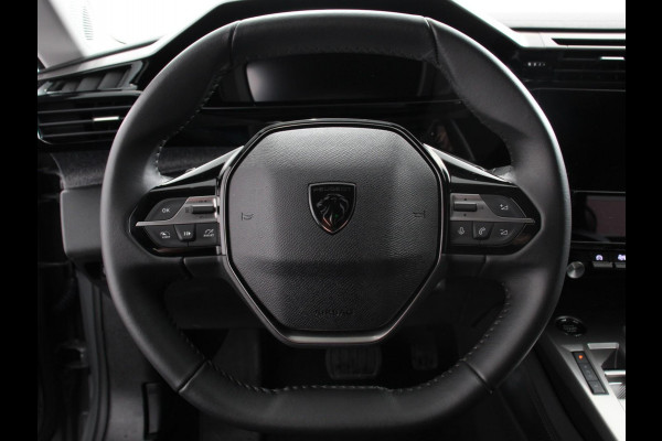 Peugeot 408 1.2 PureTech Allure 130 pk Automaat DEMO ! Navigatie Apple Carplay/Android Auto Airco Camera Parkeer sensoren Cruise Control Led Lichtmetalen Velgen Stoelverwarming