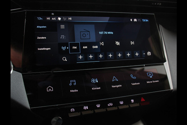 Peugeot 408 1.2 PureTech Allure 130 pk Automaat DEMO ! Navigatie Apple Carplay/Android Auto Airco Camera Parkeer sensoren Cruise Control Led Lichtmetalen Velgen Stoelverwarming