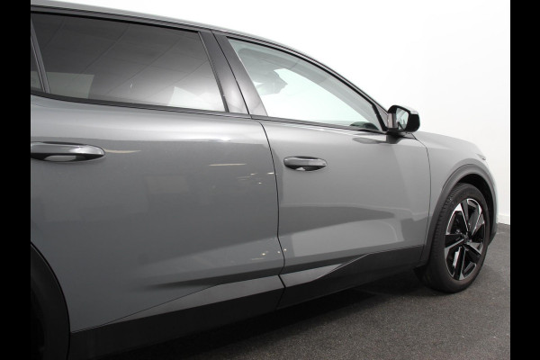 Peugeot 408 1.2 PureTech Allure 130 pk Automaat DEMO ! Navigatie Apple Carplay/Android Auto Airco Camera Parkeer sensoren Cruise Control Led Lichtmetalen Velgen Stoelverwarming