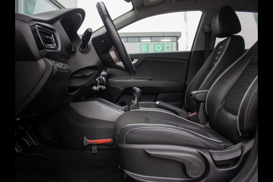 Kia Stonic 1.0 T-GDi MHEV GT-Line | Stoel en stuurverwarming | Navi | PDC |