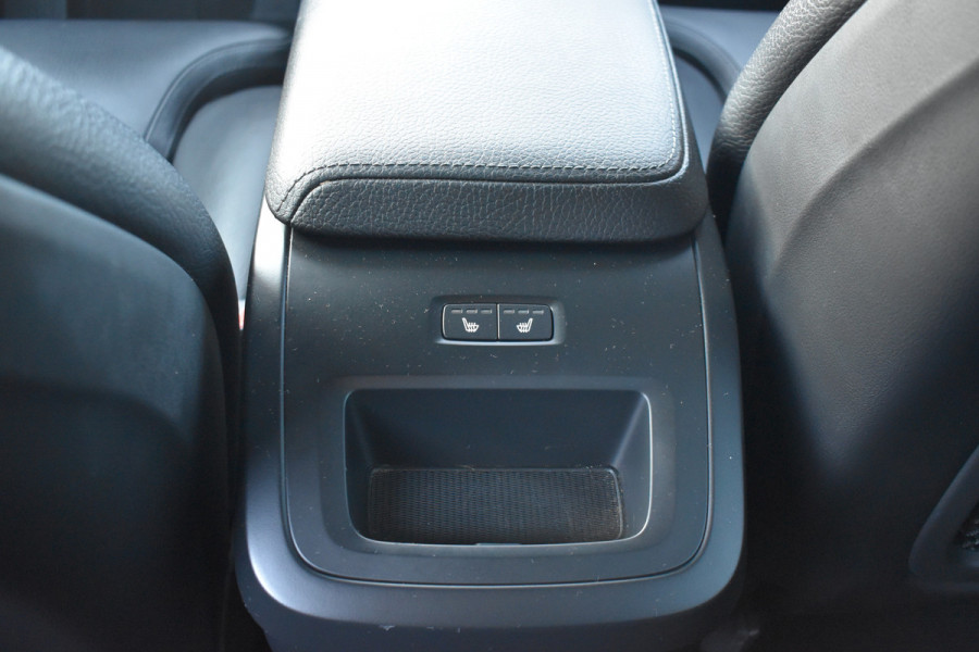 Volvo V60 Cross Country T5 AWD 250PK Automaat Pro | ACC | BLIS | H&K | Leder | Stuurverwarming | Leder |