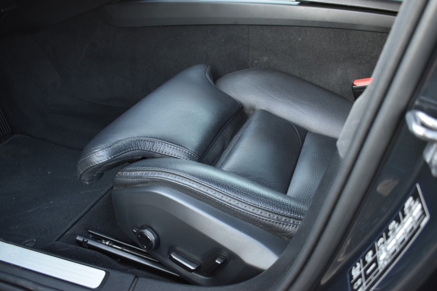 Volvo V60 Cross Country T5 AWD 250PK Automaat Pro | ACC | BLIS | H&K | Leder | Stuurverwarming | Leder |