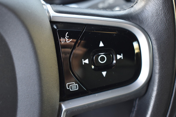 Volvo V60 Cross Country T5 AWD 250PK Automaat Pro | ACC | BLIS | H&K | Leder | Stuurverwarming | Leder |